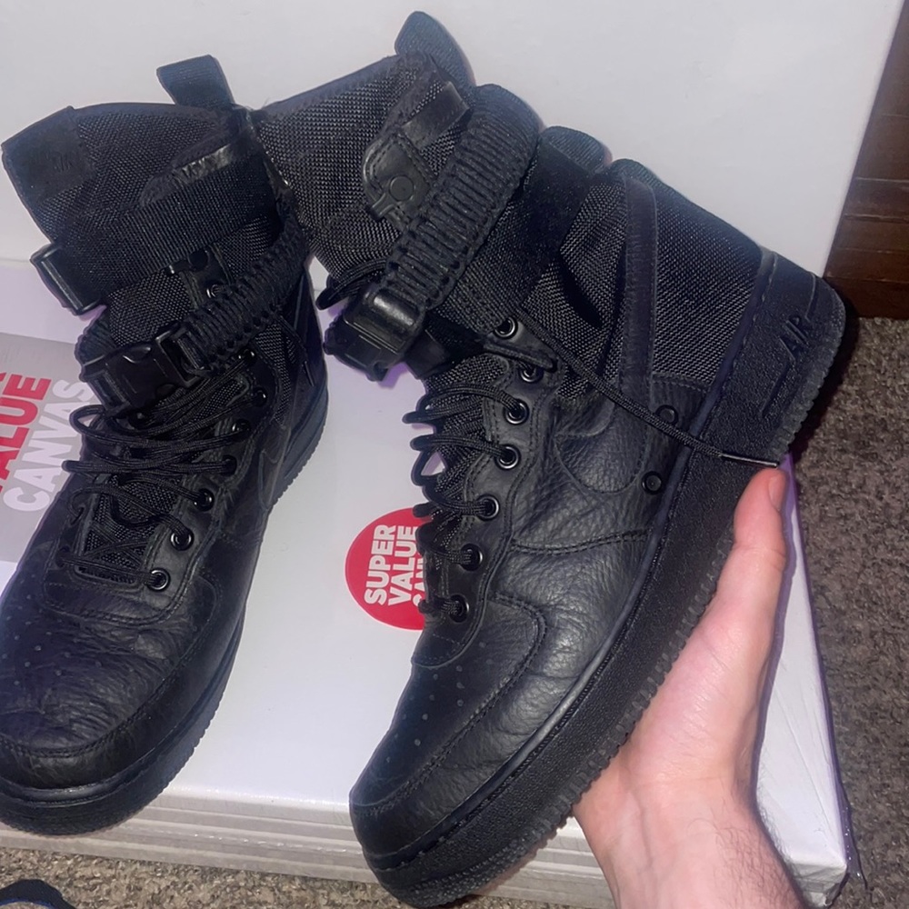 NIKE AIR FORCE 1 SF HIGH “BLACKOUT” UTILITY ‼️
